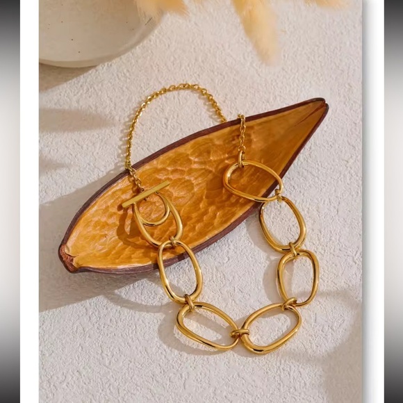 Modern Chunky Gold Chain Necklace – 16.9” Stainless Steel - Picture 6 of 17